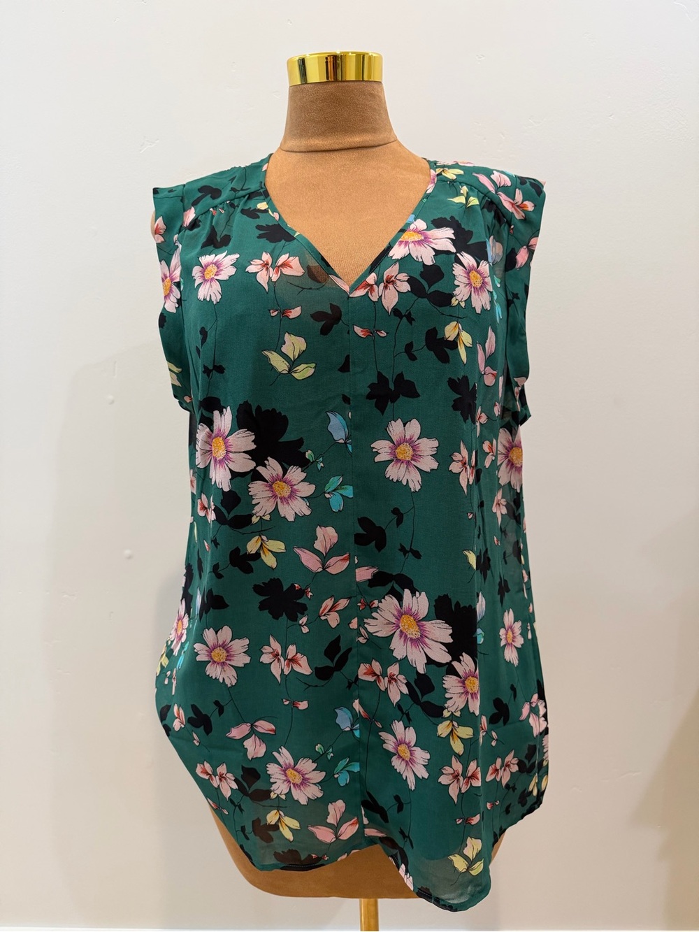Women’s Cabi Floral V-Neck Sleeveless Top - Green